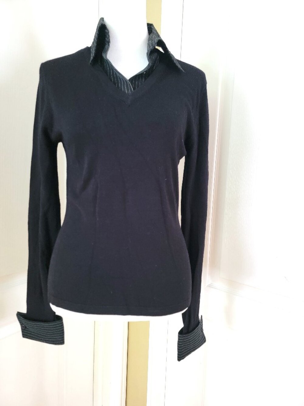 RIO COLLECTION BLACK LONG SLEEVE SWEATER